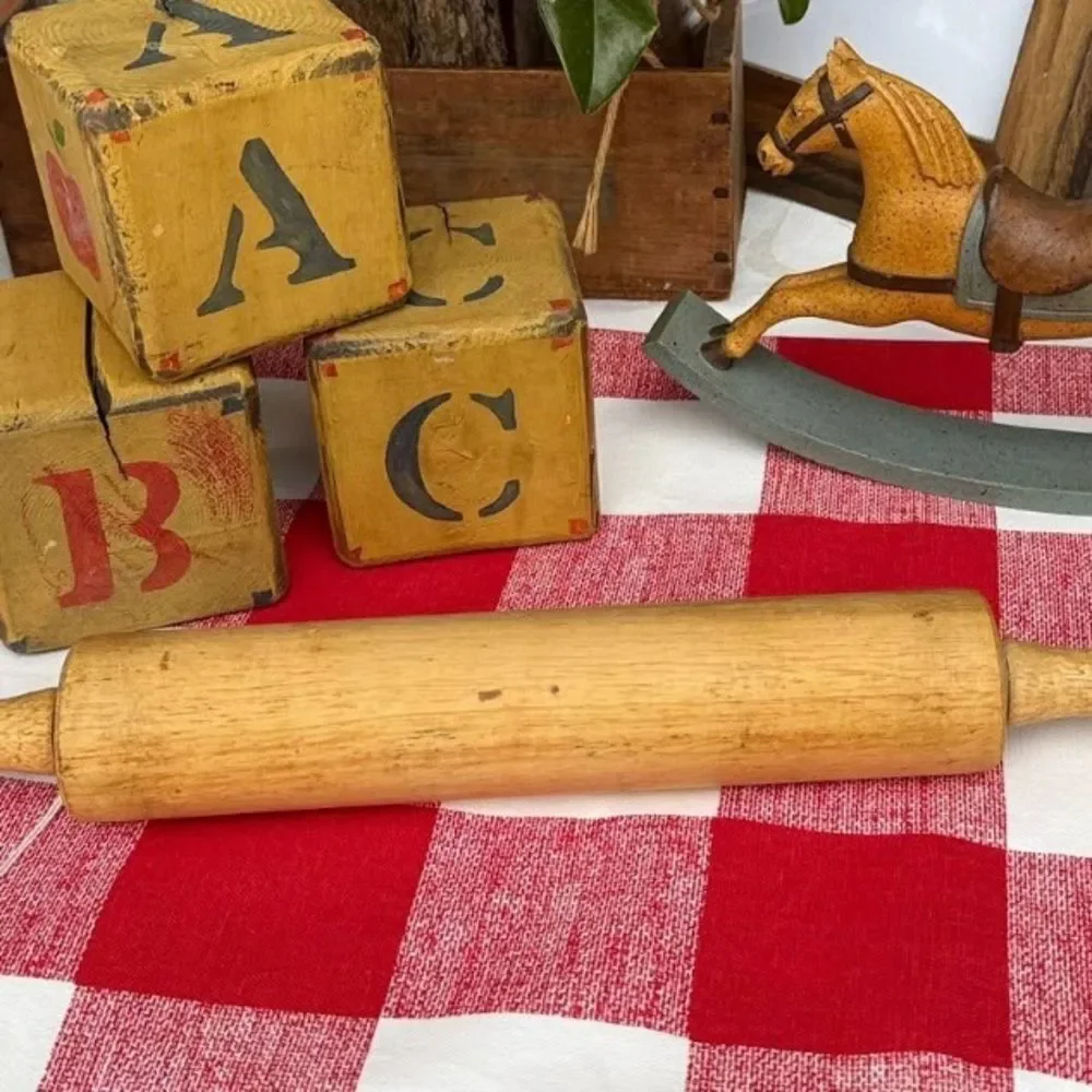 Vintage wooden rolling